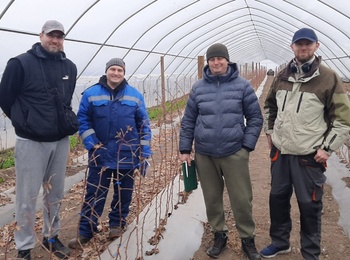 Виїздне практичне заняття з «Інноваційних технологій у садівництві»