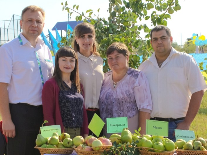 Участь кафедри плодівництва і виноградарства у районній виставці до Дня Незалежності України