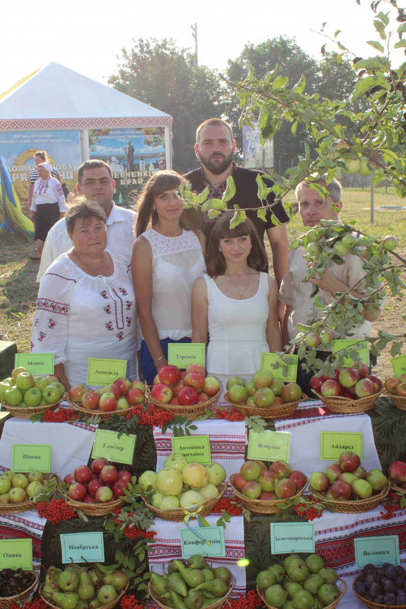 Участь кафедри плодівництва і виноградарства Уманського НУС  у святкових заходах та урочистостях із нагоди Дня Уманського району