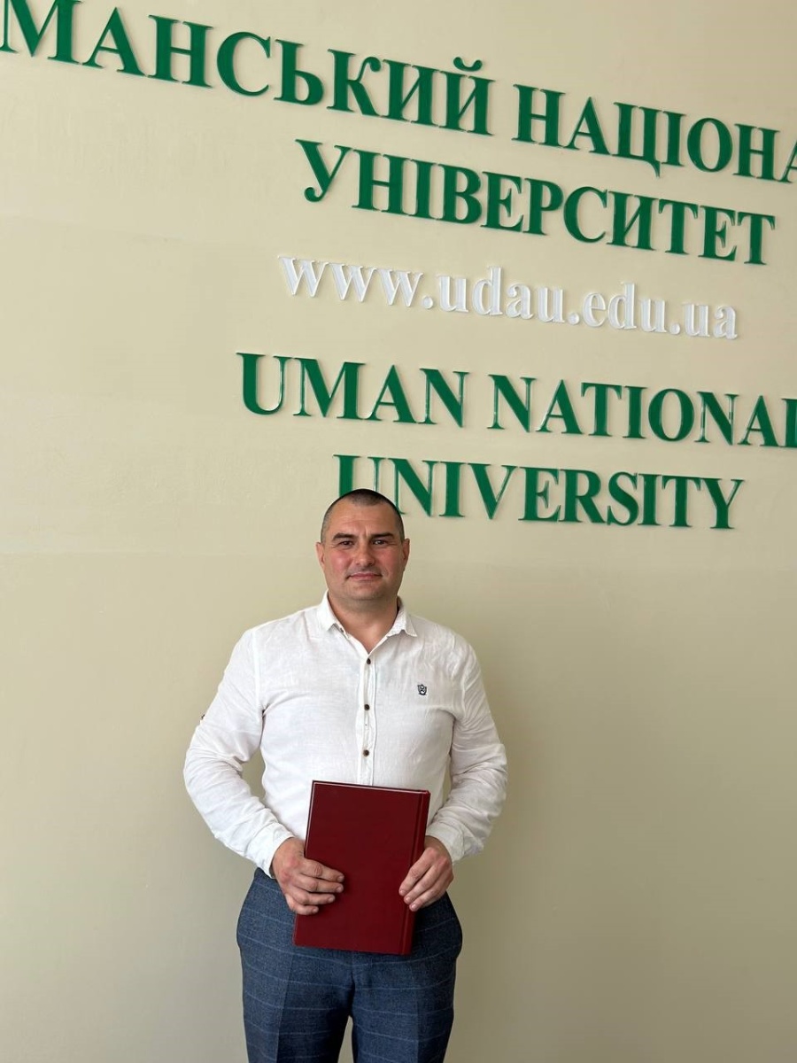 Захист дисертації на здобуття ступеня доктора філософії аспірантом кафедри плодівництва і виноградарства